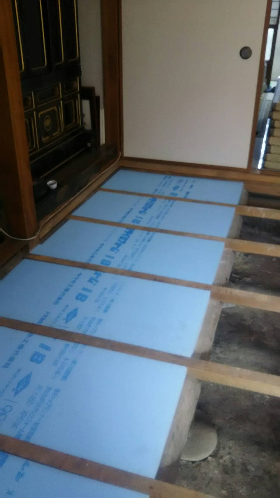 窓と床の断熱工事現場レポートｰ3 現場レポート ココデリフォーム一宮店 東海店ブログ ネコデリフォーム部 Cocodereform By名東木材リフォーム部